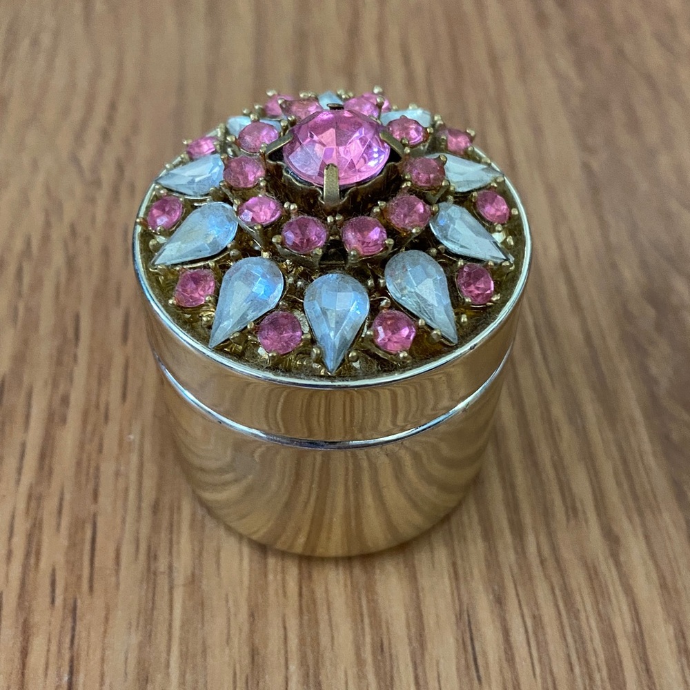 ❤️ Victorias Secret Rhinestone Case - Picture 4 of 7